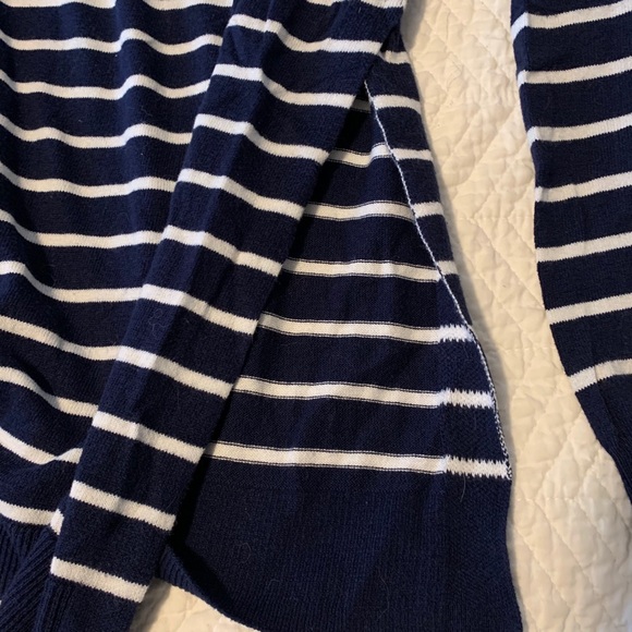 Open side sweater - Picture 4 of 4